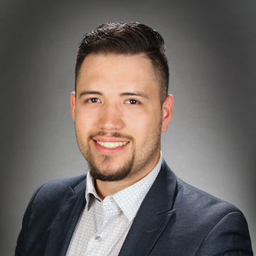 Real Estate Agent Jorge Rico Vera