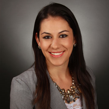 Real Estate Agent Cecilia Orozco